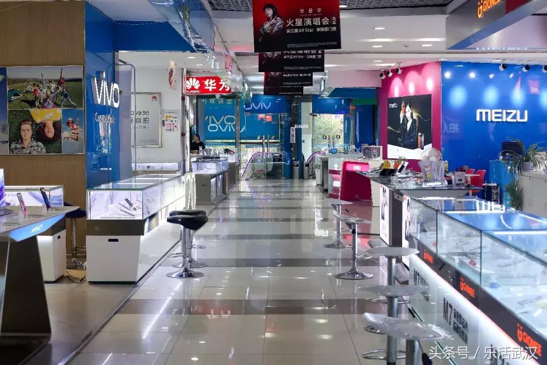 你还记得第一部手机吗,你还记得你人生第一部手机吗