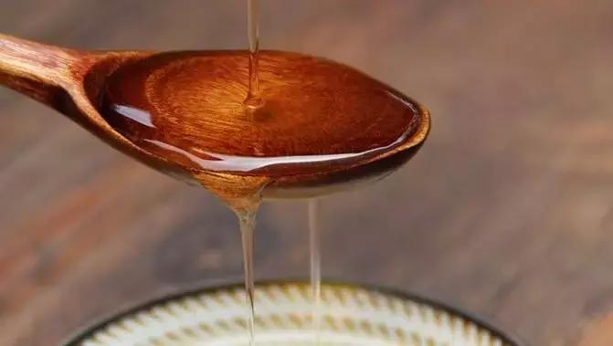 土蜂蜜营养有什么区别,土蜂蜜比普通蜂蜜营养价值更高吗