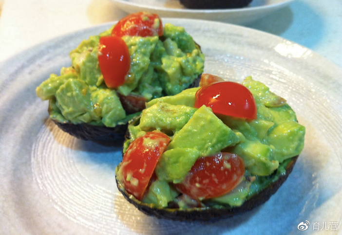 牛油果的营养是否被夸大了,牛油果吃法牛油果怎么吃最有营养