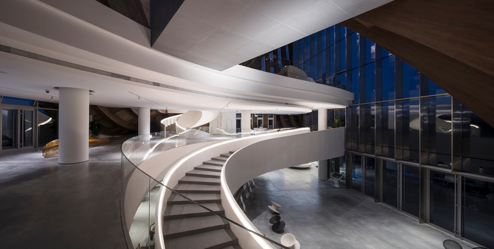 凤凰谷山顶艺术馆一日游,凤凰谷长城