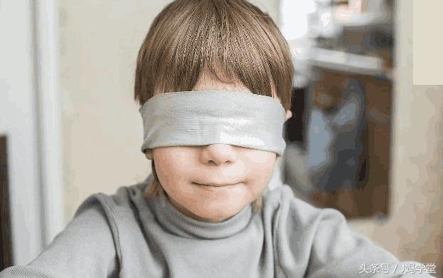 教宝宝不要跟陌生人说话,宝宝在公共场合不敢说话如何引导