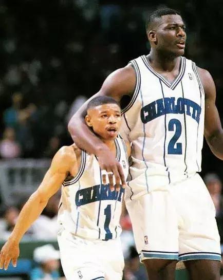 nba各队球衣胸前广告,nba18年总决赛宣传海报