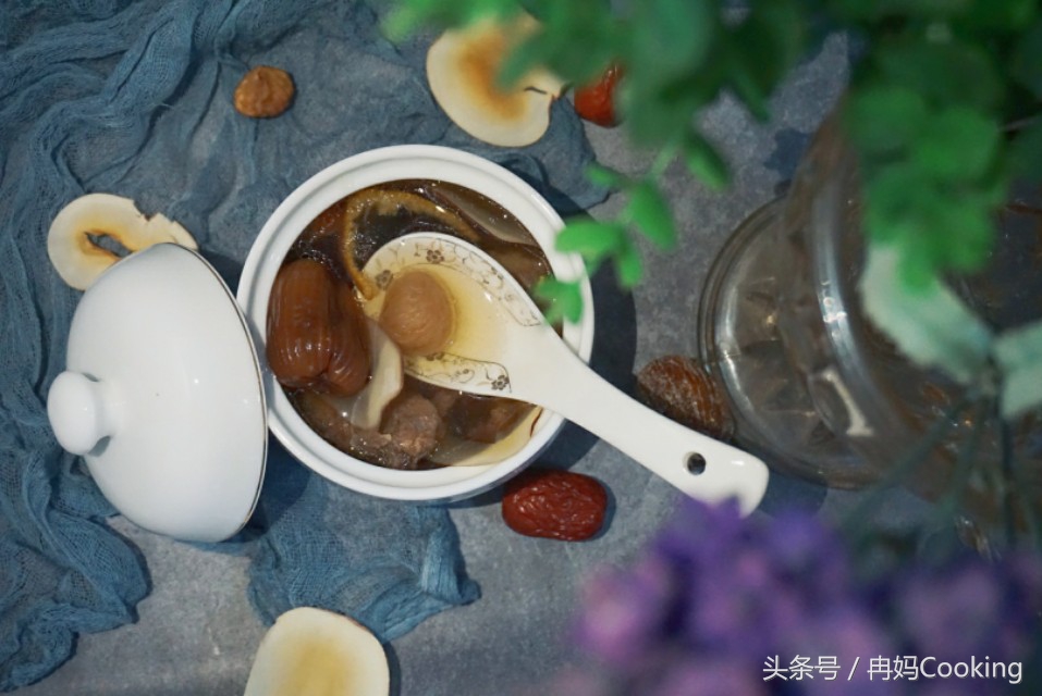 川贝无花果海底椰南北杏的功效,海底椰无花果百合南北杏汤功效