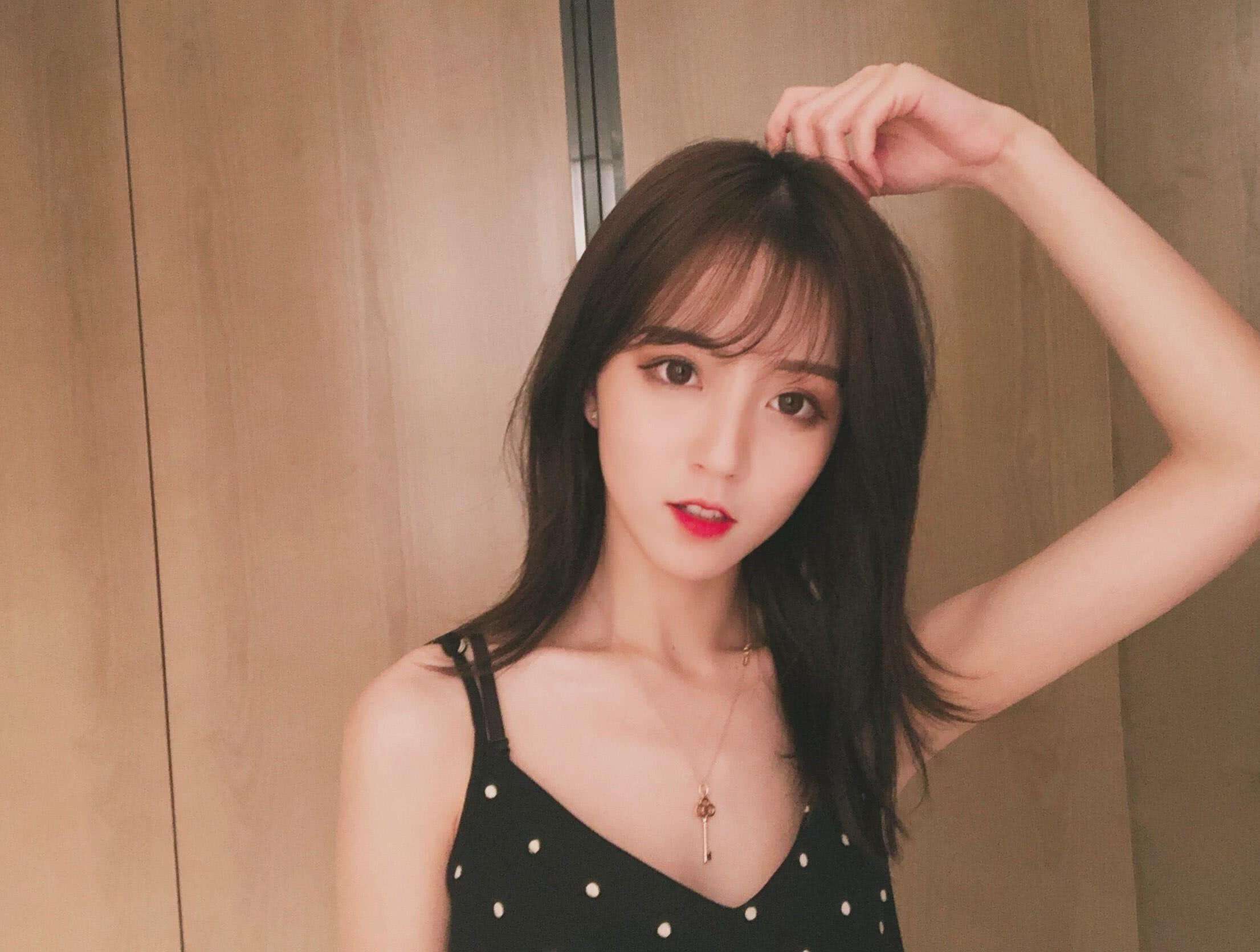 莉哥被封有什么损失,莉哥彻底被封是真是假