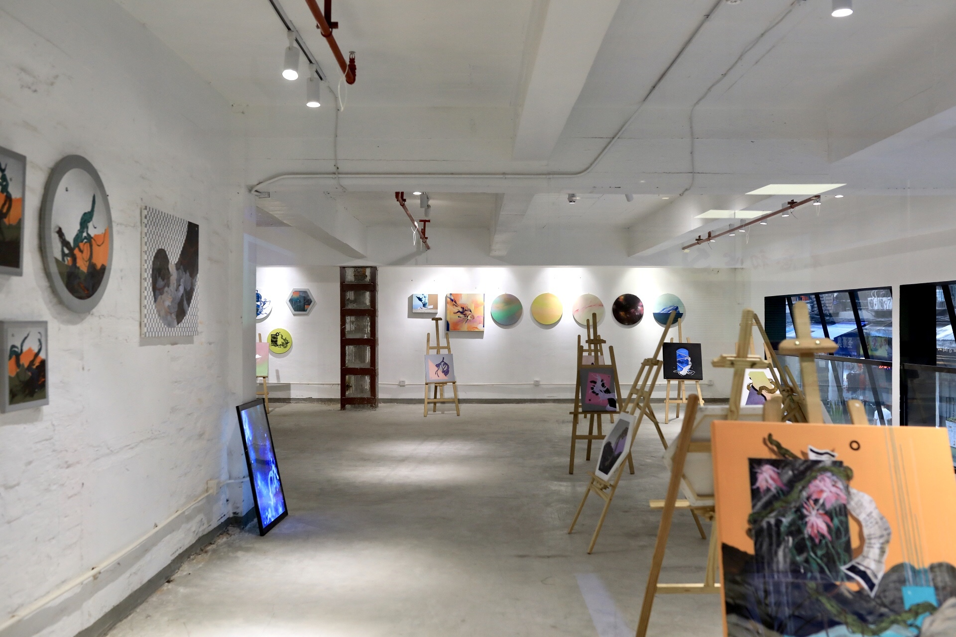 想买包？不用存钱不用代购！乐峰限量包包免费送，展开吸包大计！