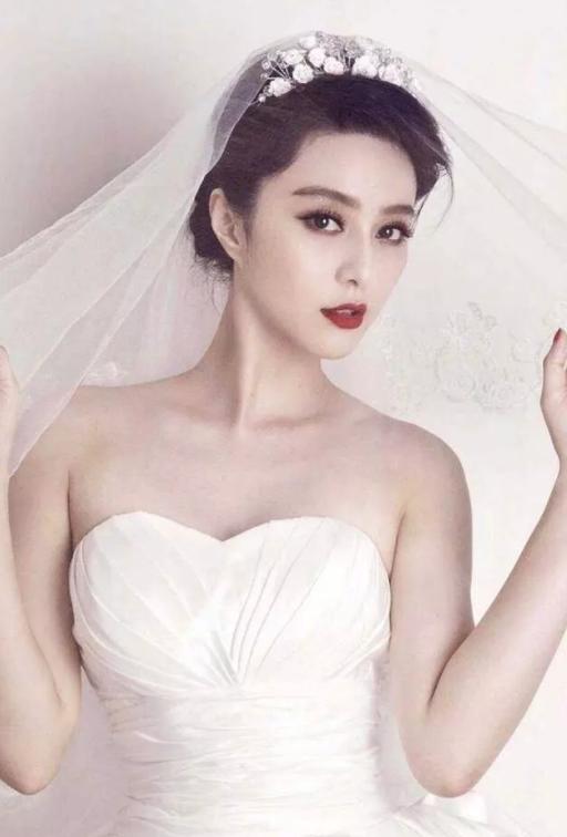 最近唐嫣罗晋消息 (唐嫣罗晋官宣小时候合照是真的吗)