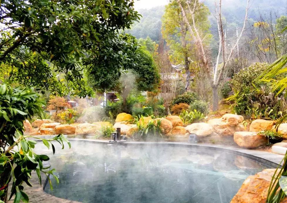 秋意浓，又到了泡温泉的好时节！南京汤山可真是个泡温泉的好地方