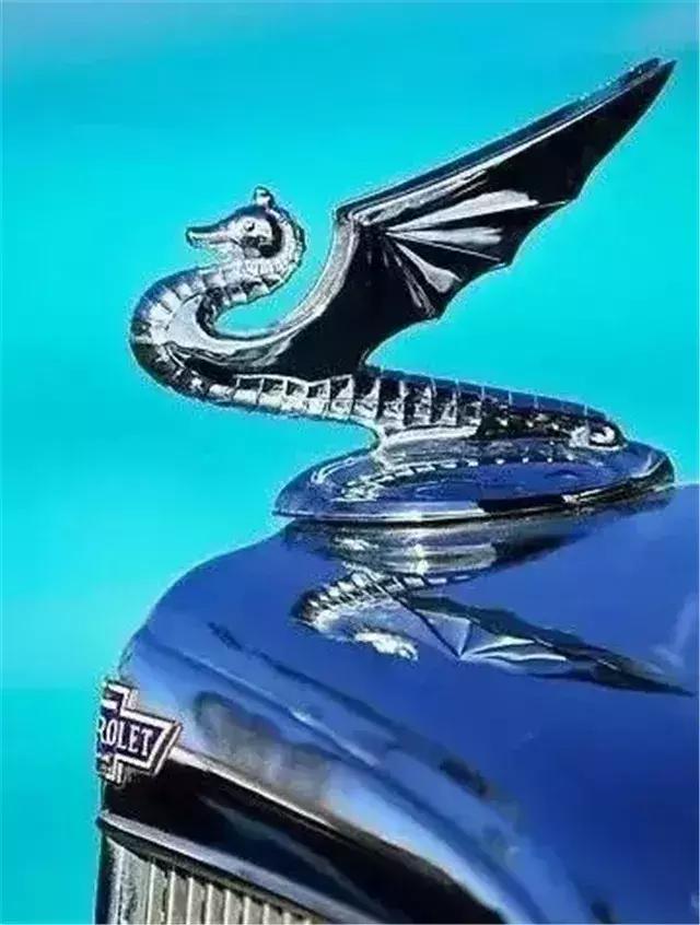 全球十大豪车车标,世界汽车车标劳斯莱斯