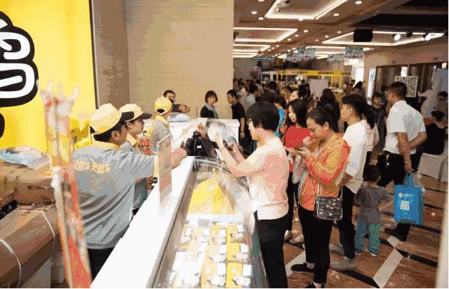 官宣：12/22缤纷启幕！独家品牌开启吃喝逛玩模式！