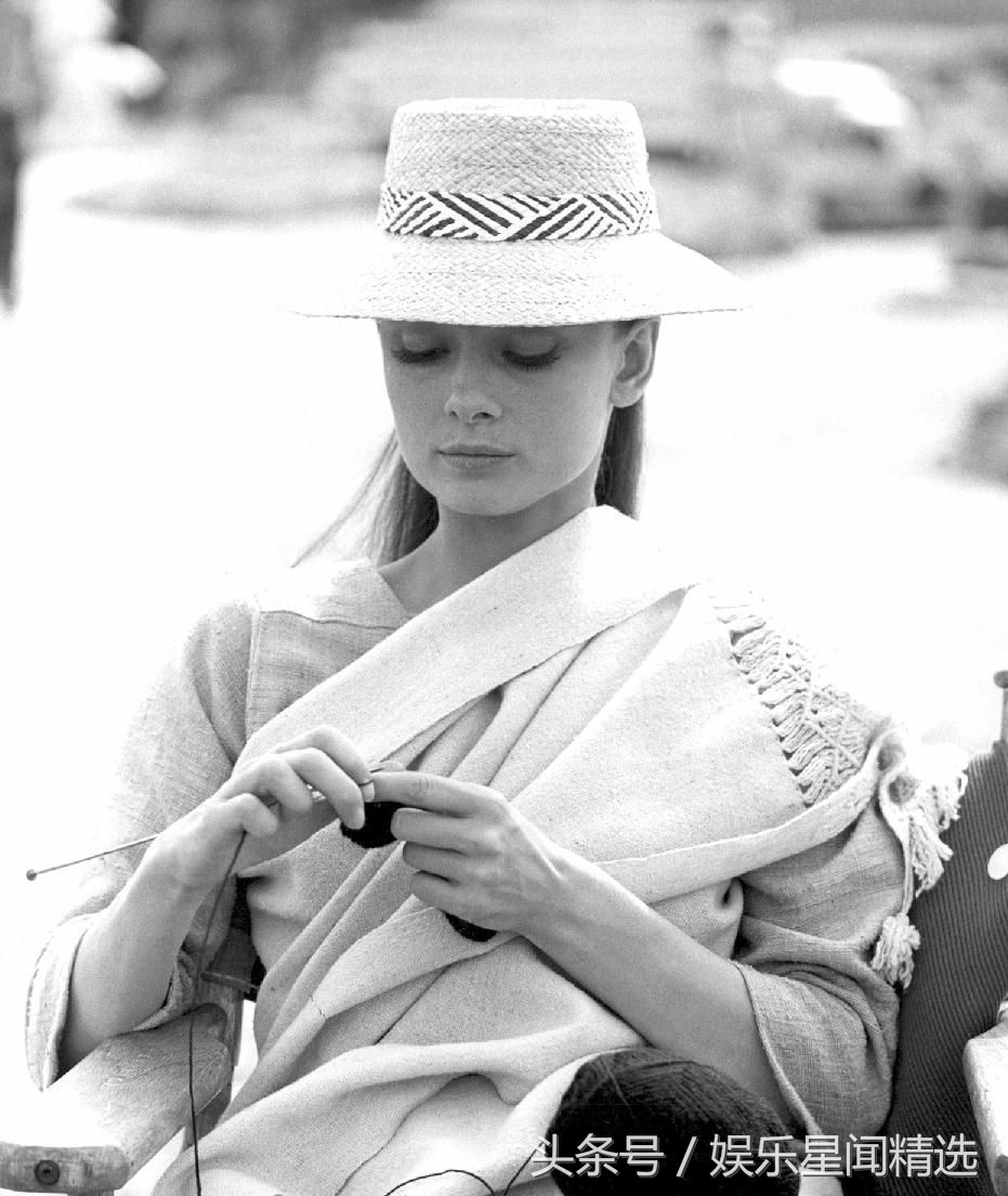 秋季赫本风显瘦,秋季新款时尚衣橱