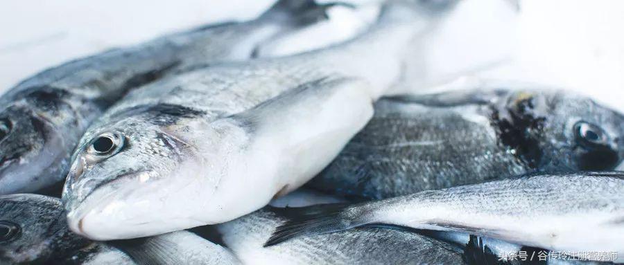 孕妇为什么不能吃螃蟹和柿子,孕妇吃螃蟹吃柿子有什么影响