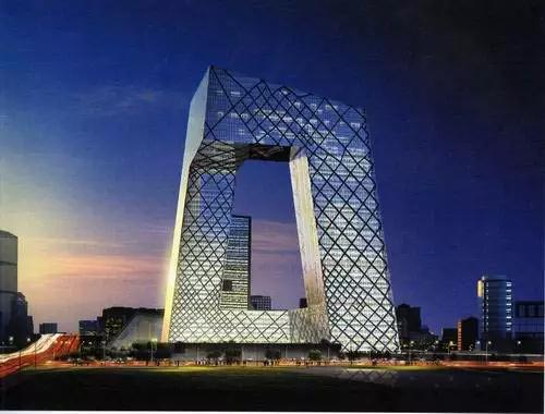 跨度最长的大楼,脑洞清奇180度转弯