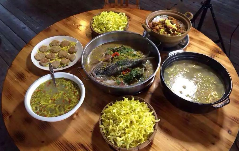 菊花什么人不建议吃呢,菊花可以吃下去吗