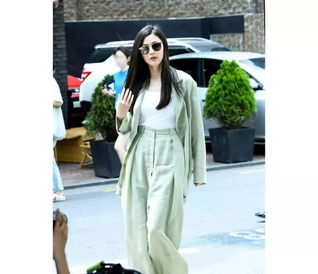 戴森卷发棒3990和2790有什么区别,戴森airwrapstyler卷发棒