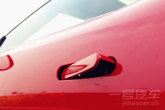 赛道测试捷豹f-type2.0t,新一代捷豹f-type试驾