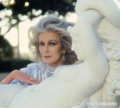 名模卡门的年轻到老的照片,超模卡门年轻到年老的照片