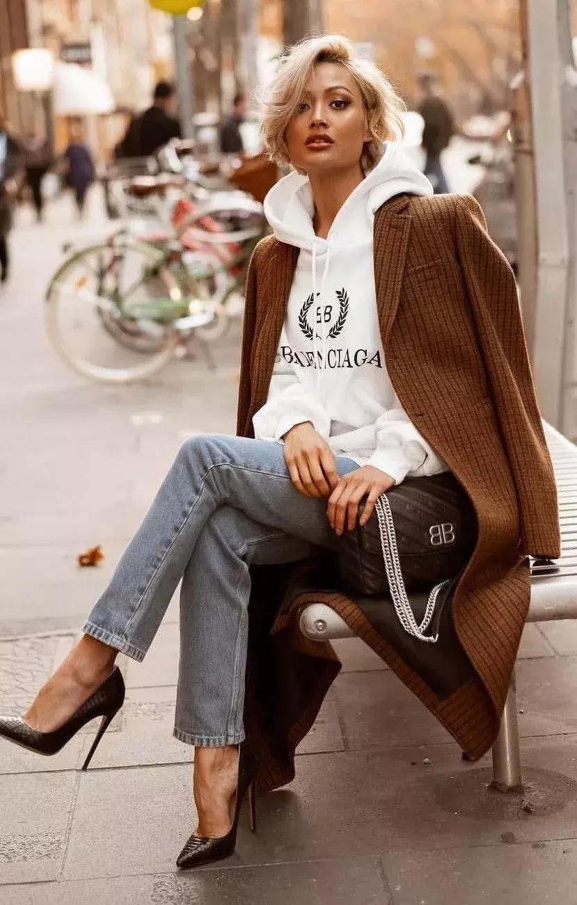 鍓嶉潰甯﹀浘妗堢殑鍝佺墝鍗。,鍓嶆柟娉ㄦ剰