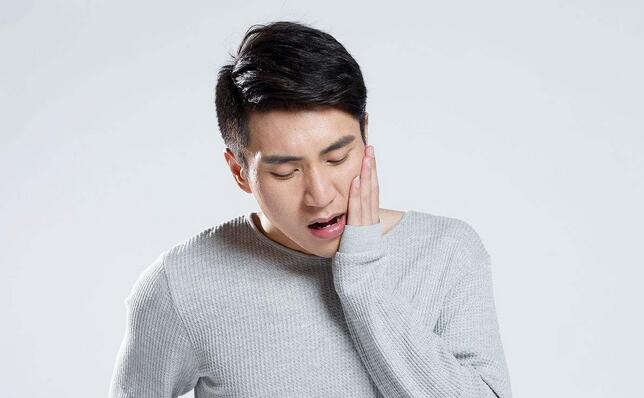 牙疼不是病痛起来要人命图片,牙疼不是病疼得要人命