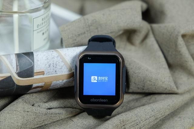 鏅鸿兘鎵嬭〃闃垮反鐢簐600,闃垮反鐢簐600a