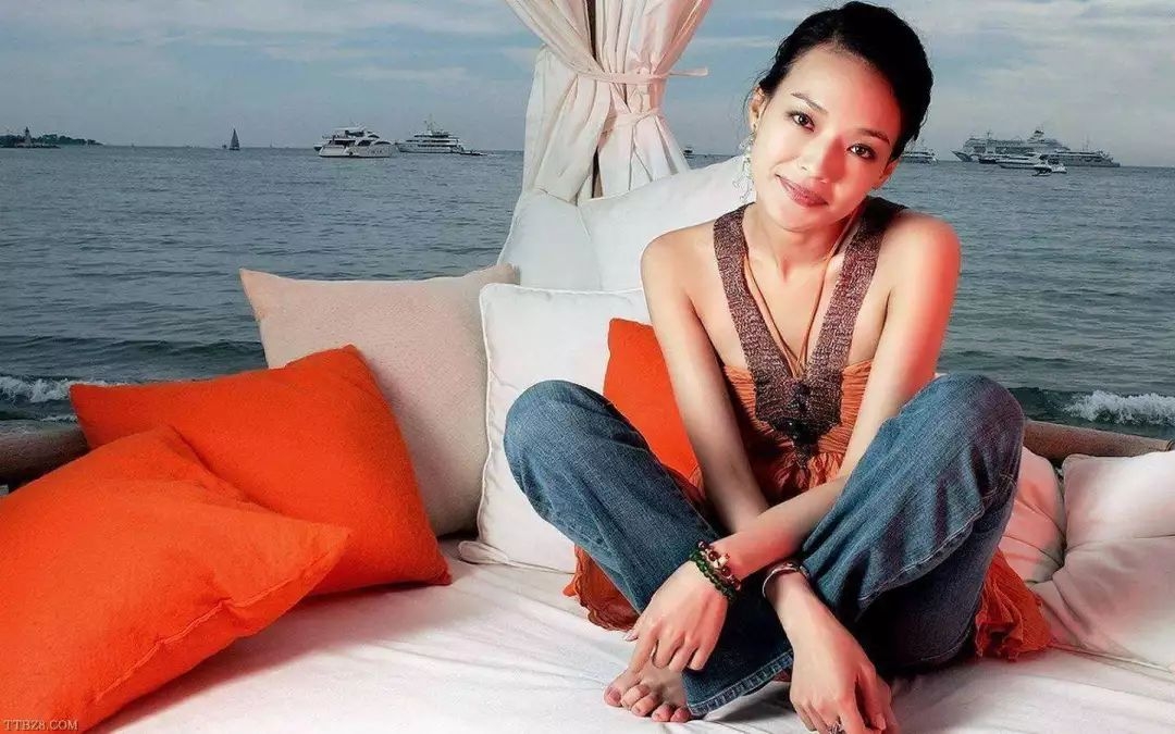 脸大颧骨高的女生适合什么发型,脸大脸圆头发少适合什么发型短发