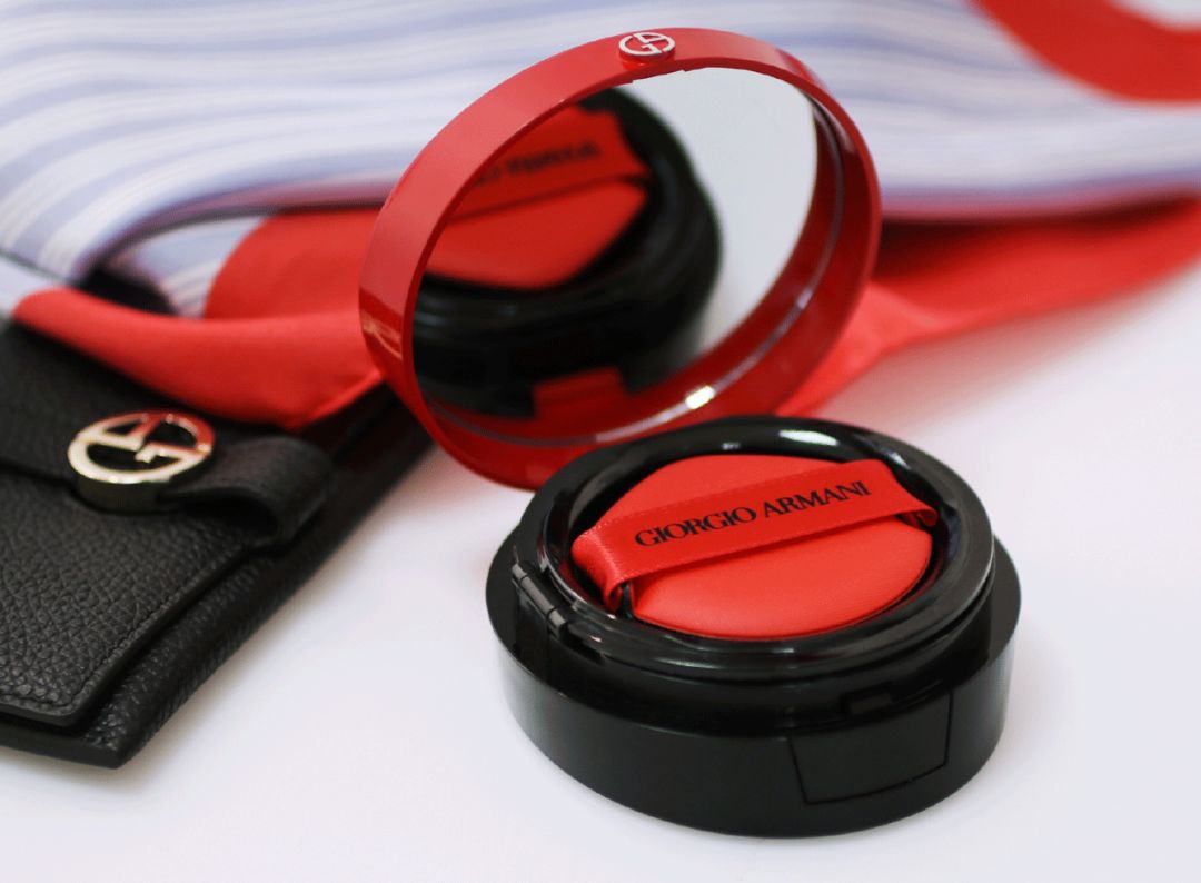 卡粉妆前怎么保湿教程,秋冬底妆起皮卡粉怎么办