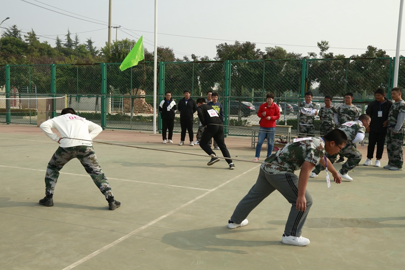 团结拼搏自信自立展现自我,团结拼搏精神视频