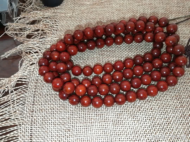 小叶紫檀手串108颗的珠子多大的好,小叶紫檀108颗手串怎么辨真假
