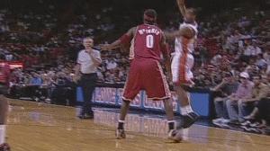 高帮篮球鞋究竟能不能防崴脚?推荐一波大体重球员穿的球鞋