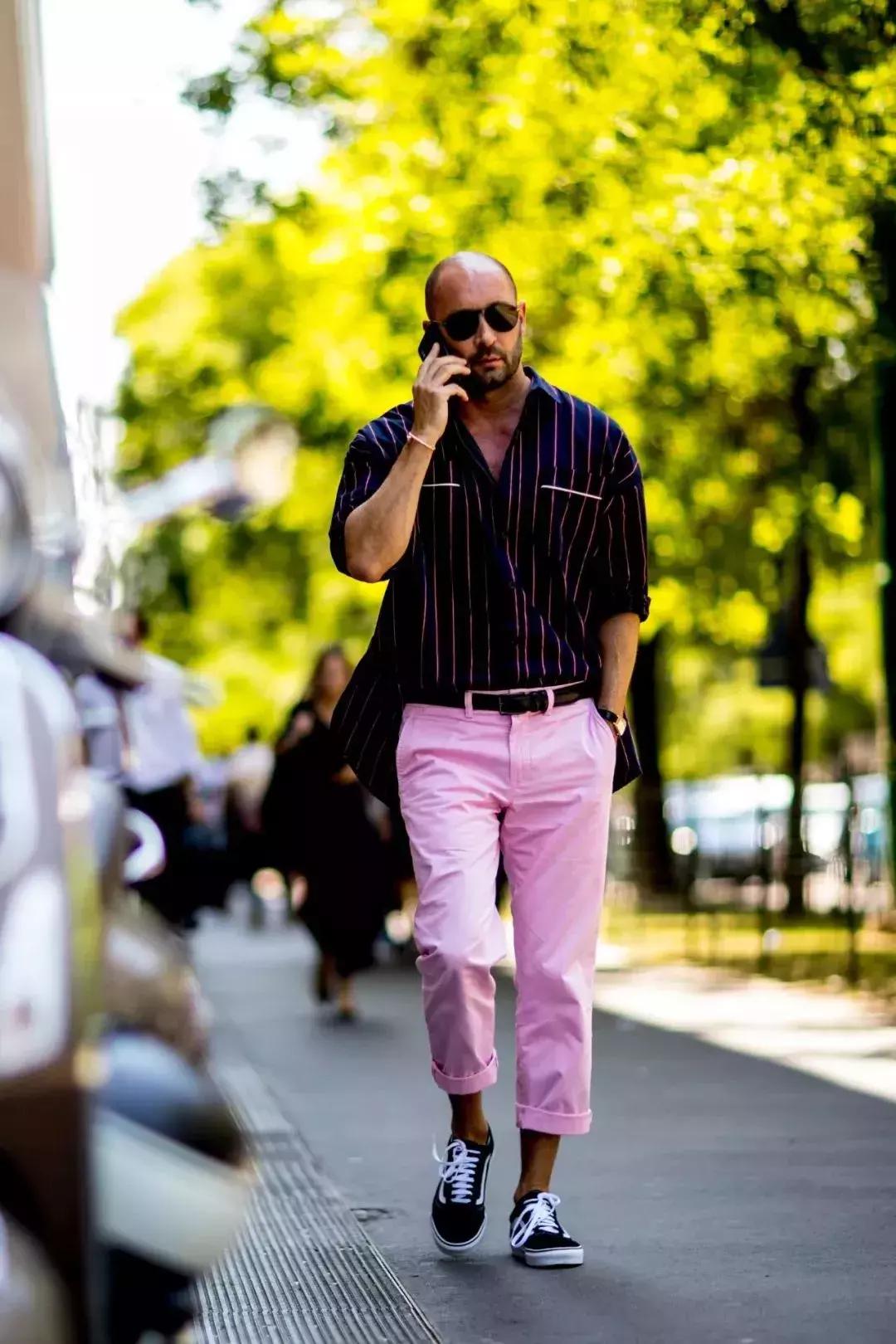 摆脱“全员恶人紫”和“原谅绿”,粉色才是最时尚的颜色