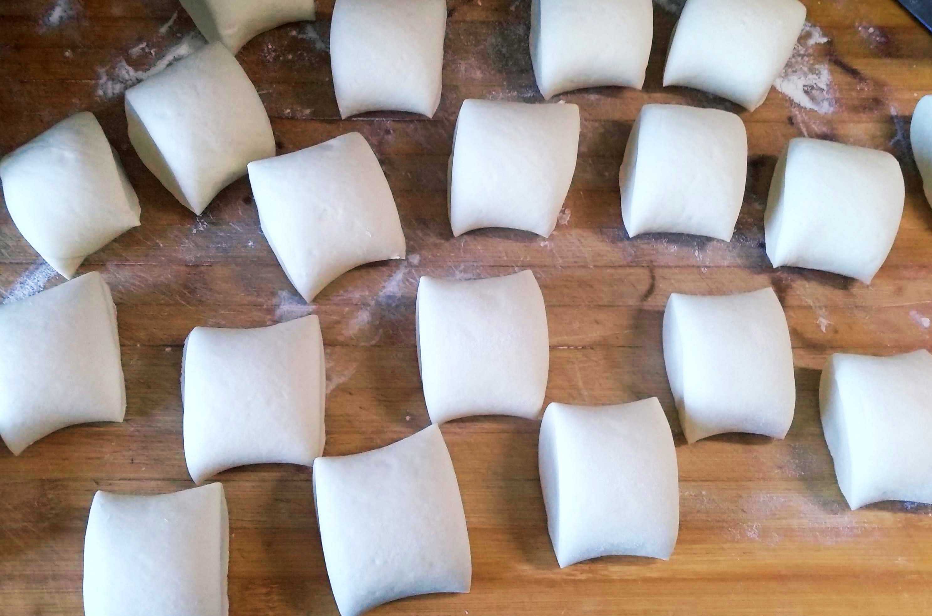 朋友在馒头铺打电话问，发面发过了怎么办