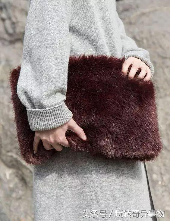 冬天除了衣服要暖，包包也要配合你！