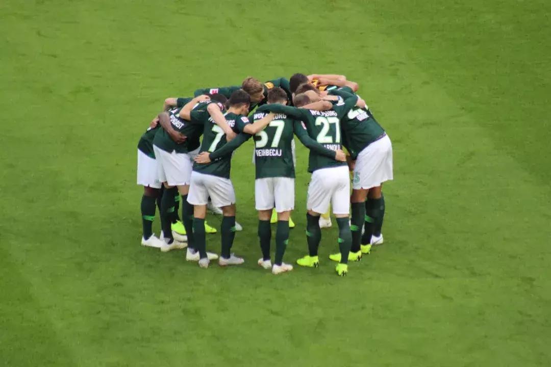 罗本传球失误拜仁失冠,罗本最后一场拜仁比赛