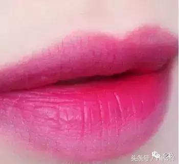 简单的淡妆化妆步骤轻松搞定,适合化妆初学者的化妆教程淡妆