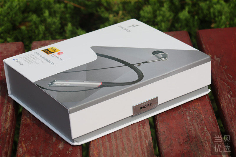 1more蓝牙无线耳机使用方法,1more无线蓝牙耳机使用方法