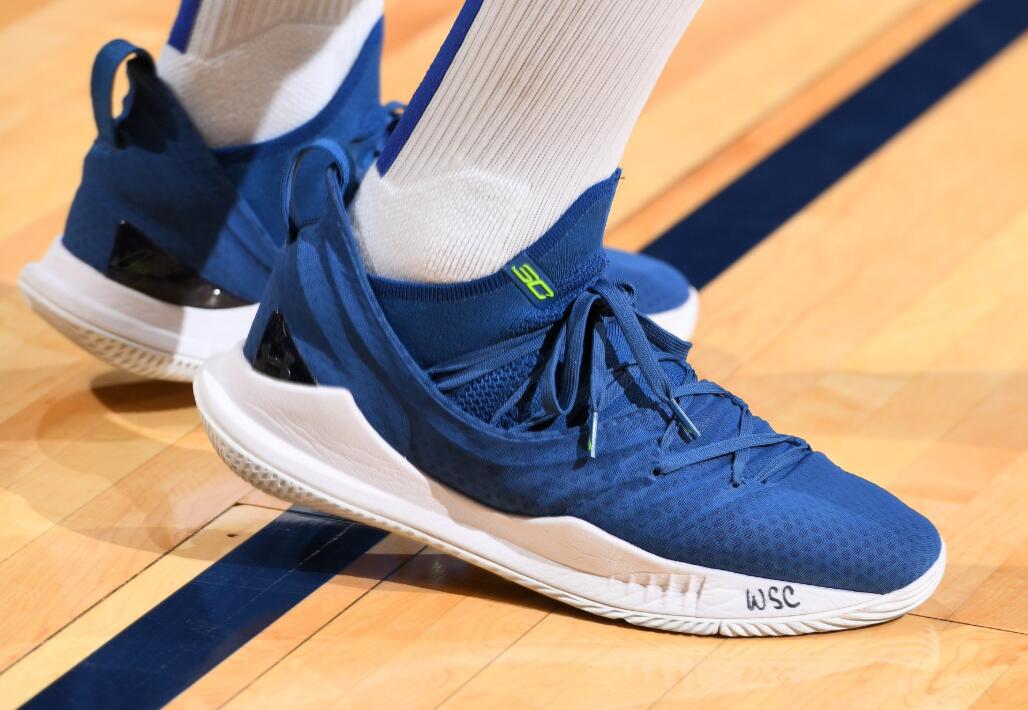 kd11广告杜兰特篮球鞋,耐克杜兰特kd11俄勒冈配色篮球鞋