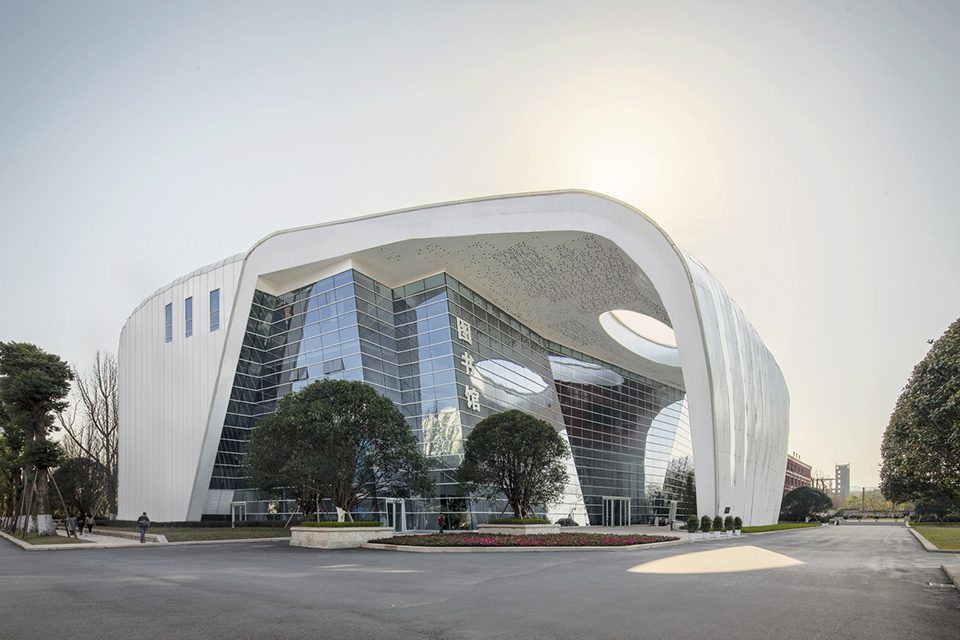 见证名校巴川奇迹四川主流媒体赴渝考察新鸥鹏中国教育巴川系