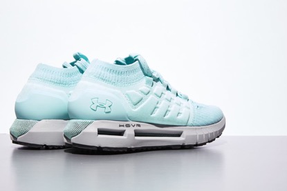 nike2018鞋子,安德玛ua碳板跑鞋为什么降价了