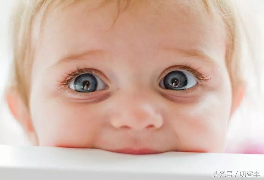 孩子眼睛受伤有哪些症状,眼睛受伤吃什么最好