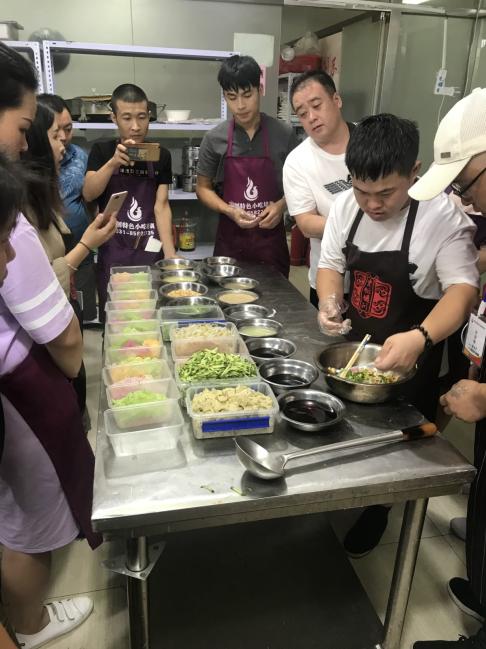 小吃创业商机无处不在，把握好就能改变命运