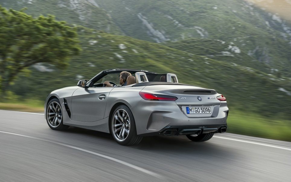 宝马小跑敞篷z4四座,新一代宝马z4最新款