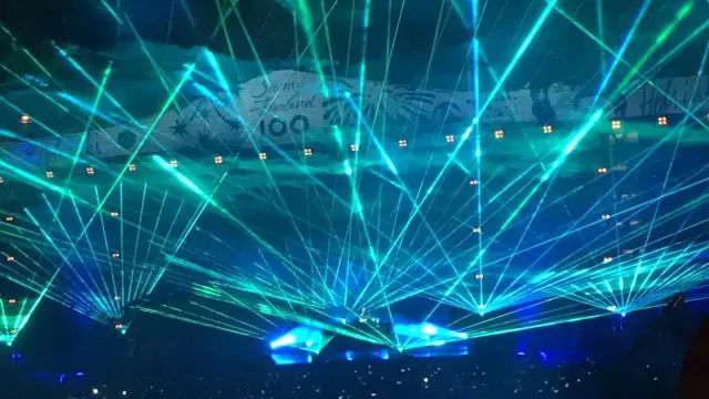 如何在芬兰摆摊赚欧元-自由公路芬兰站之赫尔辛基跨年