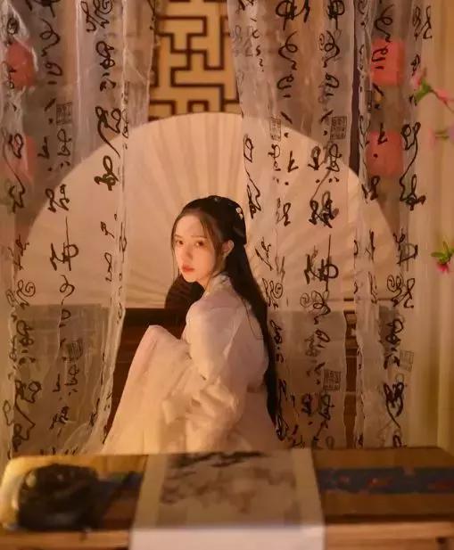 10首相思的诗句,九首相思诗词九重相思境界