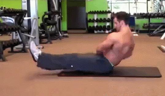 要想认清腹肌有哪些简单动作,想要好看的腹肌这四个动作就够了