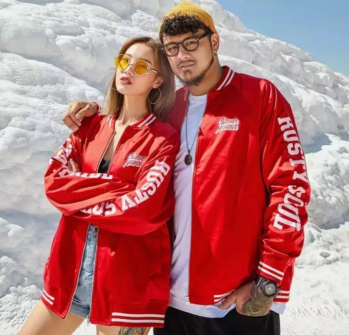 棒球服外套怎么搭配冬季,棒球服新款百搭外套