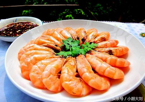 白灼虾一般煮几分钟好剥壳,白灼虾的做法水煮几分钟