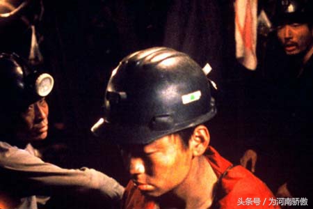 中国大案纪实08：疯狂歹徒矿井杀人，宝强版盲井版上演