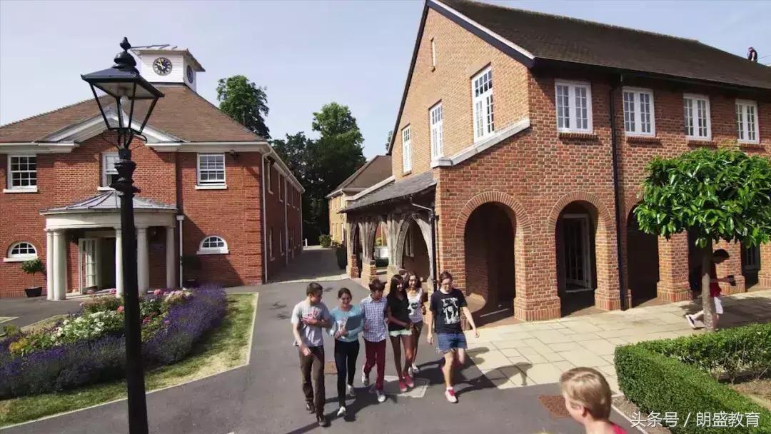 留学英国十大热门专业,英国留学被拒理由