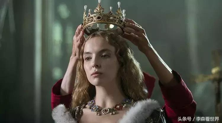 17岁女大学生为买包包裸贷10万：强行精致女人背后都活得狼狈不堪