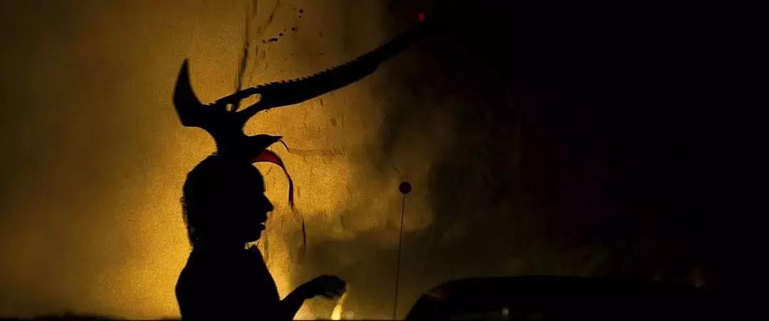 尺度大片:全程*药嗑**一路开挂!用*教邪**的方式拍电影,吓skr人~