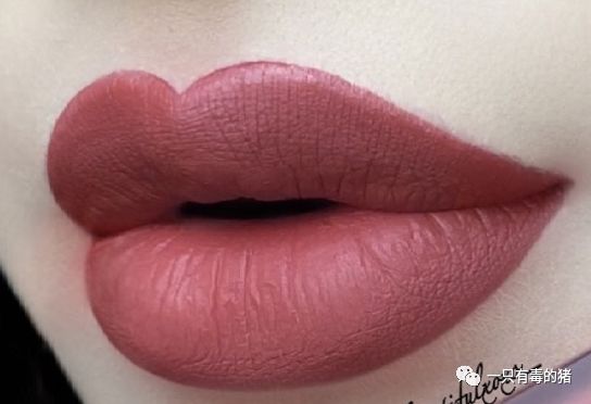 她红了半辈子，结果却因为这个脸部缺陷被骂到退圈？！